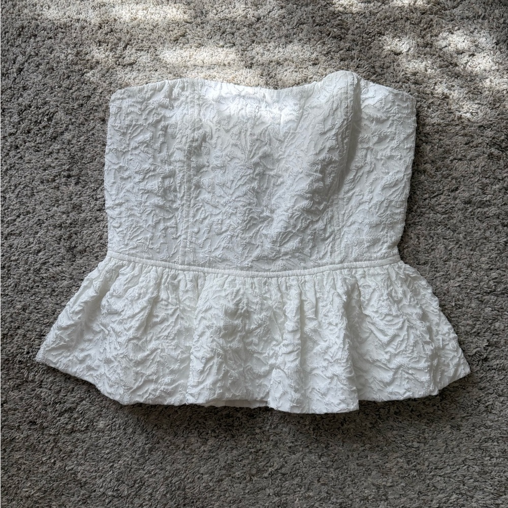 Entro White Textured Strapless Blouse